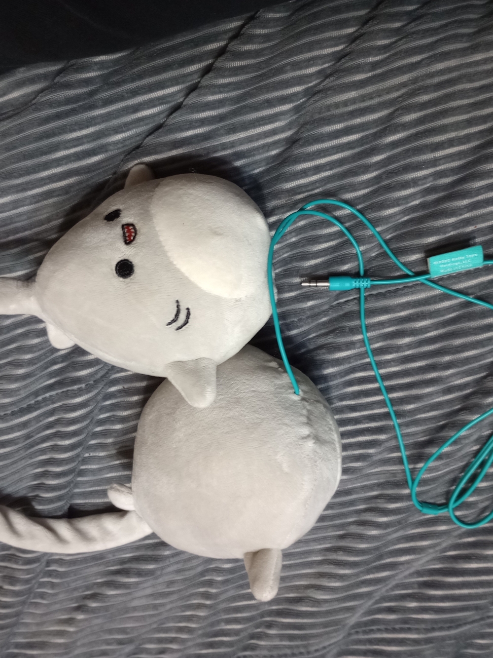 Turquoise Wired Headphones - Unknown Brand